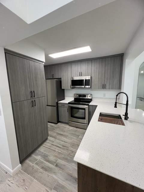 712 Sunny Pine Way #C3, Greenacres FL - photo 7 of 25