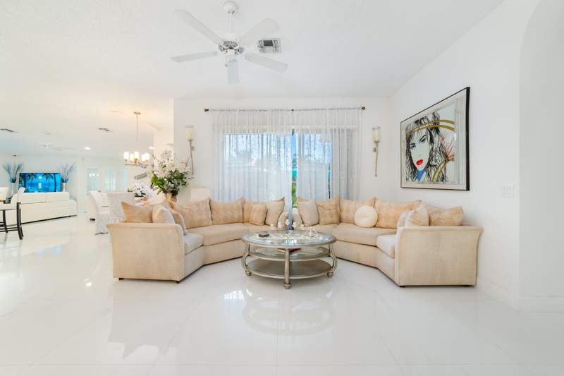 4 bedroom Single Family Residence at 4477 NW 89th Way, Royal Land Amended, Coral Springs — photo 5