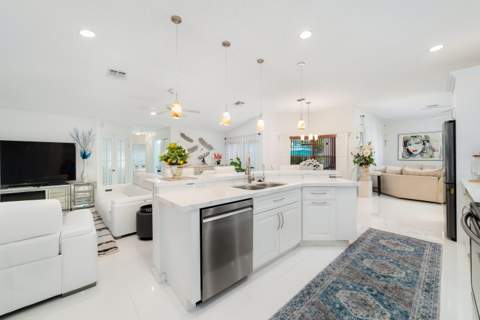 4477 NW 89th Way, Coral Springs FL - photo 12 of 44