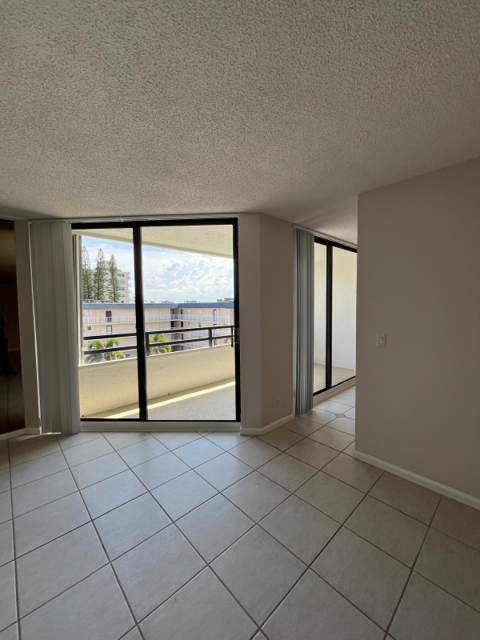 3555 S Ocean Boulevard #411, South Palm Beach FL - photo 12 of 33