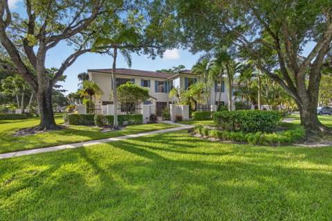 350 Prestwick Circle #2, Palm Beach Gardens FL - photo 7 of 54