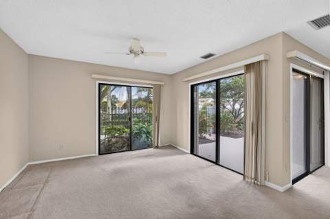 350 Prestwick Circle #2, Palm Beach Gardens FL - photo 17 of 54