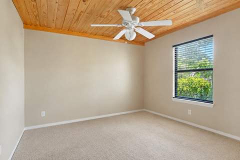 1076 NE Banyan Tree Drive, Jensen Beach FL - photo 13 of 30