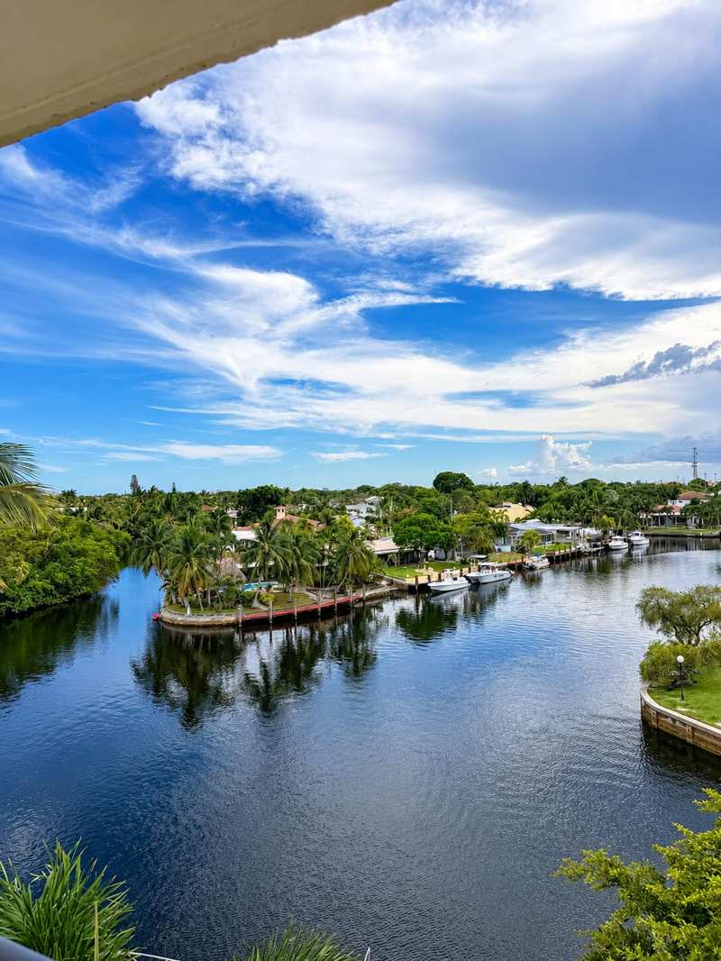 2 bedroom Condominium at 7 Royal Palm Way #505, Boca Bayou, Boca Raton — photo 1