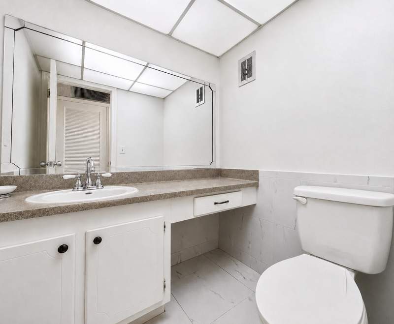 1 bedroom Condominium at 307 Greenbrier B, Century Village - Greenbrier Condo, West Palm Beach — photo 5