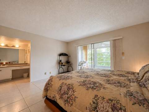 307 Greenbrier B, West Palm Beach FL - photo 8 of 16