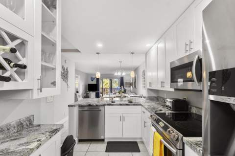 2350 NE 14th St Causeway #209, Pompano Beach FL - photo 8 of 29