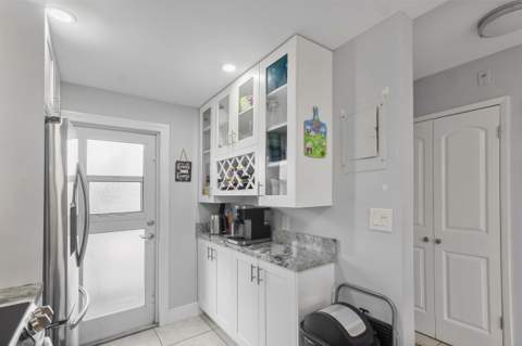 2350 NE 14th St Causeway #209, Pompano Beach FL - photo 9 of 29