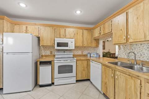 5840 Dream Court #34C, Fort Pierce FL - photo 9 of 33