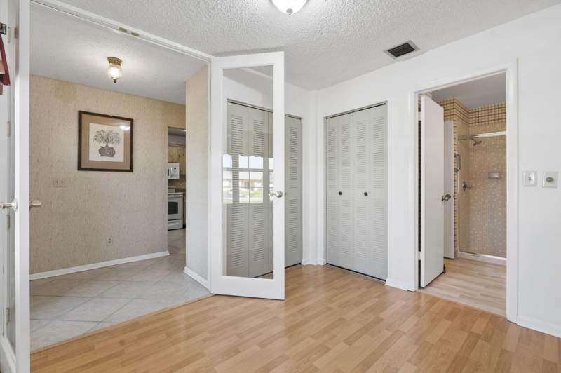 2 bedroom Condominium at 5840 Dream Court #34C, The Grove Condominium Section 1, Fort Pierce — photo 4