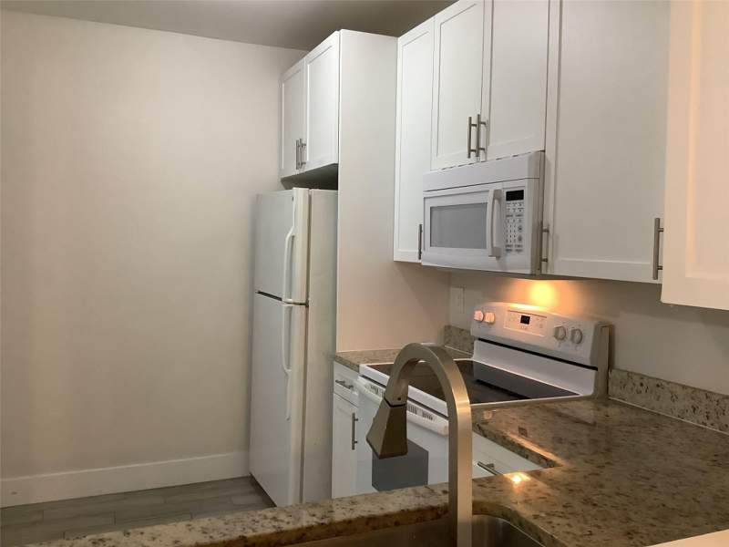3 bedroom Condominium at 1161 Golden Lakes Boulevard #1316, Belvedere Isles Condo No 1, West Palm Beach — photo 3