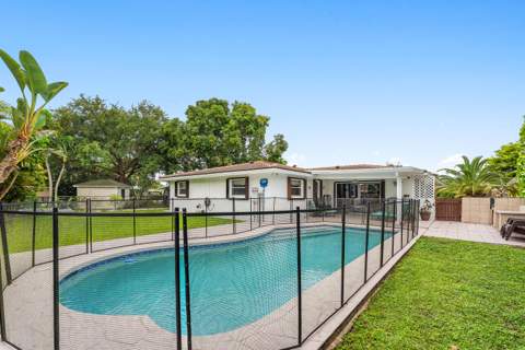 4025 NW 105th Avenue, Coral Springs FL - photo 10 of 19