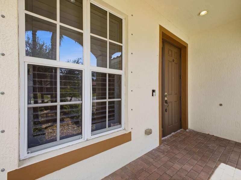 5 bedroom Single Family Residence at 4777 Capital Drive, Capistara, Lake Worth — photo 5