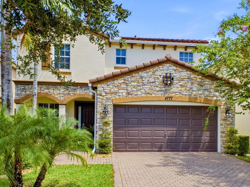 5 bedroom Single Family Residence at 4777 Capital Drive, Capistara, Lake Worth — photo 4