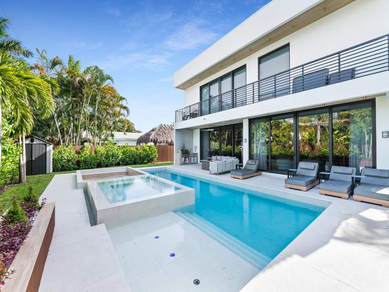 5 bedroom Single Family Residence at 728 NE 17th Terrace, Victoria Park, Fort Lauderdale — photo 3