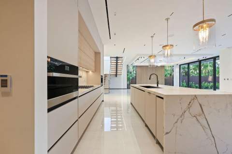 728 NE 17th Terrace, Fort Lauderdale FL - photo 8 of 43
