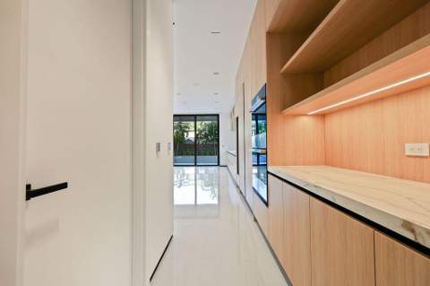 728 NE 17th Terrace, Fort Lauderdale FL - photo 9 of 43