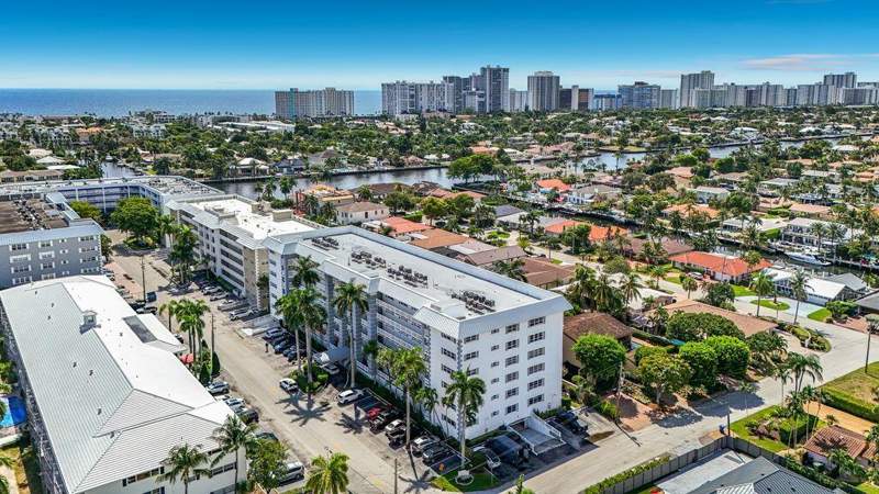 2 bedroom Condominium at 3050 NE 47th Court #507, Winston Condo, Fort Lauderdale — photo 2