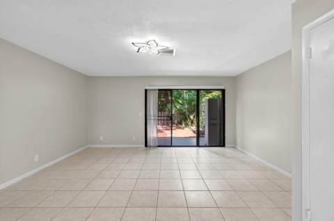 799 Hill Drive #C, West Palm Beach FL - photo 6 of 21