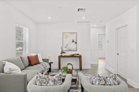 1311 Avenue H, Riviera Beach FL - photo 9 of 36