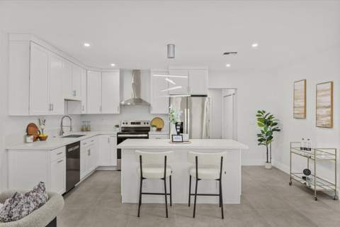 1311 Avenue H, Riviera Beach FL - photo 11 of 36