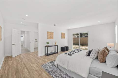 1311 Avenue H, Riviera Beach FL - photo 16 of 36