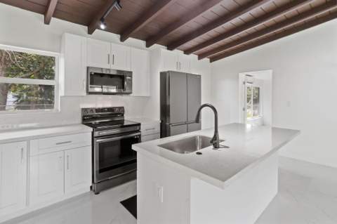 1530 NW 18th Court, Fort Lauderdale FL - photo 9 of 26