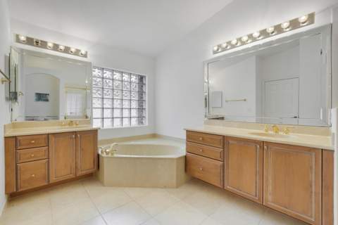 6806 Rienzo Street, Lake Worth FL - photo 24 of 71
