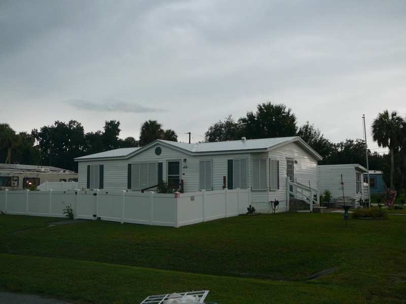 3 bedroom Mobile Home at 199 Imperial Way, Bel-Aire Estates Subdivision, Fort Pierce — photo 1