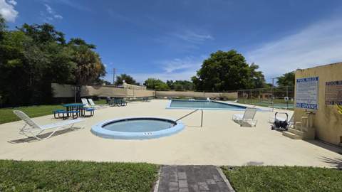 4413 NW 3rd Avenue #4413, Deerfield Beach FL - photo 20 of 25