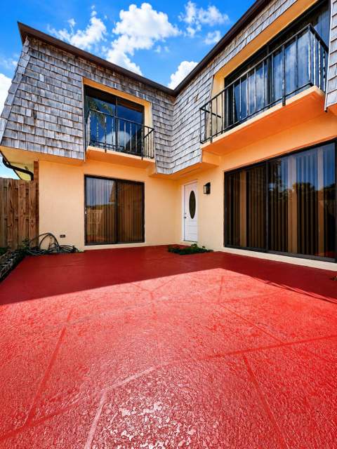 256 Lake Arbor Drive, Palm Springs FL - photo 17 of 18