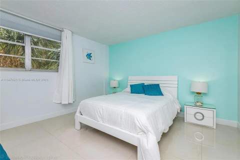 3901 S Ocean Drive #2H, Hollywood FL - photo 13 of 24
