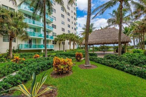 3901 S Ocean Drive #2H, Hollywood FL - photo 22 of 24