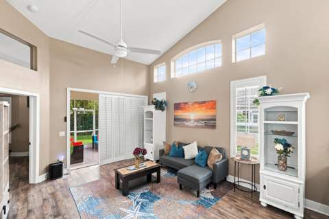 1686 SW Harbour Isles Circle, Port St. Lucie FL - photo 6 of 42