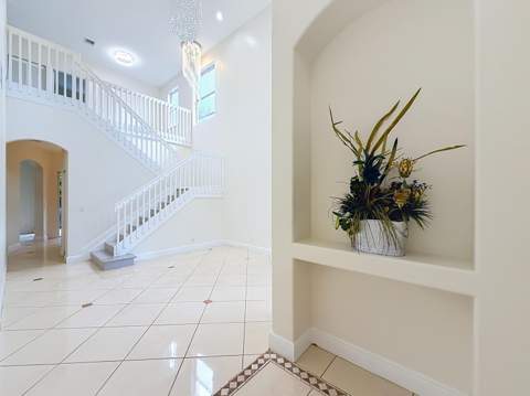6657 Lurais Drive, Lake Worth FL - photo 7 of 48