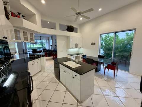 16131 Villa Vizcaya Place, Delray Beach FL - photo 19 of 66