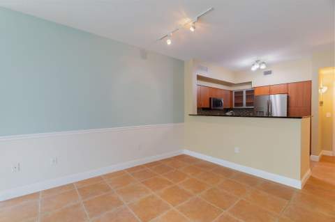 804 E Windward Way #211, Lantana FL - photo 14 of 46