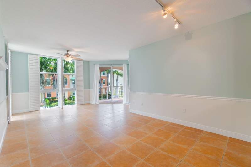 2 bedroom Condominium at 804 E Windward Way #211, Moorings At Lantana Condo 2, Lantana — photo 4