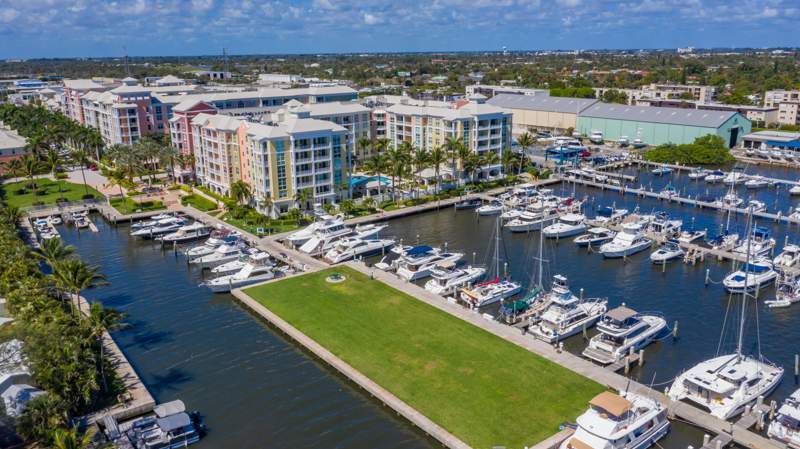2 bedroom Condominium at 804 E Windward Way #211, Moorings At Lantana Condo 2, Lantana — photo 2
