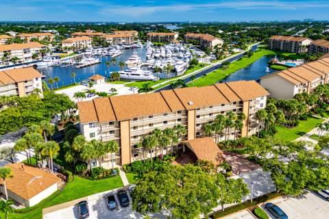 901 Seafarer Circle #403, Jupiter FL - photo 21 of 29