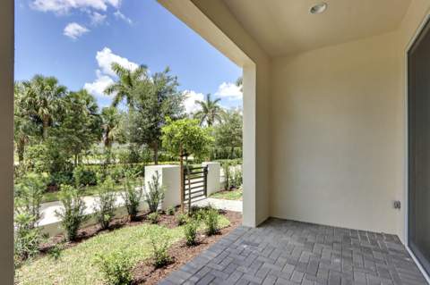12556 Gross Pointe Drive, Palm Beach Gardens FL - photo 12 of 58