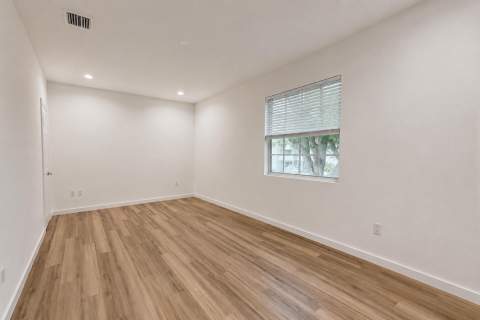 1030 Crystal Way #103, Delray Beach FL - photo 13 of 35