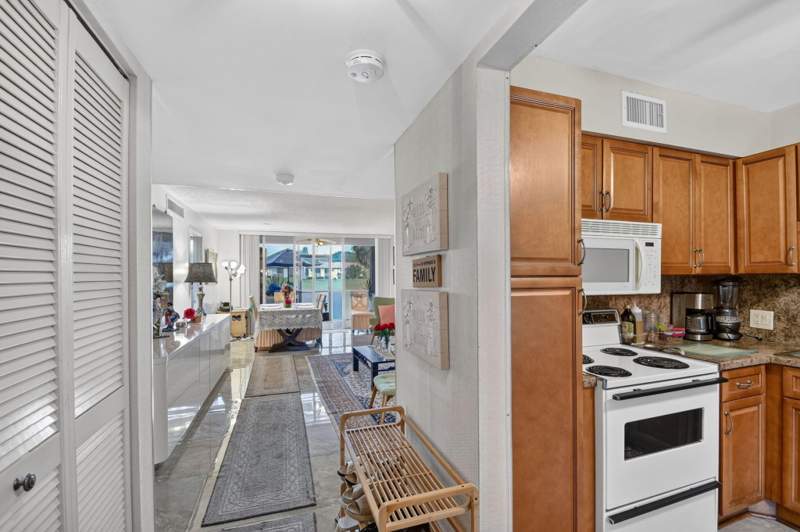 3 bedroom Condominium at 4483 Luxemburg Court #103, Fountains Of Palm Beach Condo 3, Lake Worth — photo 4