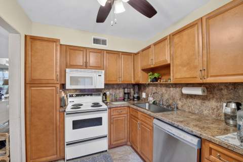 4483 Luxemburg Court #103, Lake Worth FL - photo 6 of 66