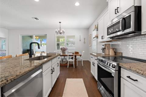 7671 SW Harbor Cove Drive, Stuart FL - photo 23 of 92