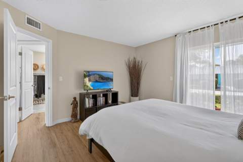 2929 SE OCEAN Boulevard #108-5, Stuart FL - photo 7 of 34