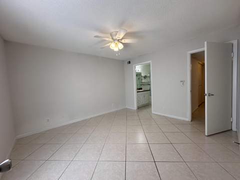 815 W Boynton Beach Boulevard #16-104, Boynton Beach FL - photo 9 of 20