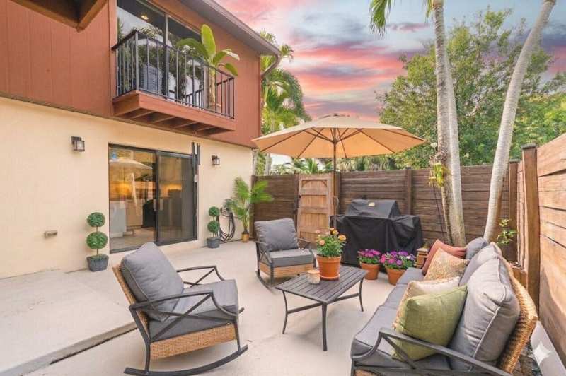 2 bedroom Townhouse at 4340 Lilac Street #C, Elmarc Twh A/K/A Lilac St Twh, Palm Beach Gardens — photo 1