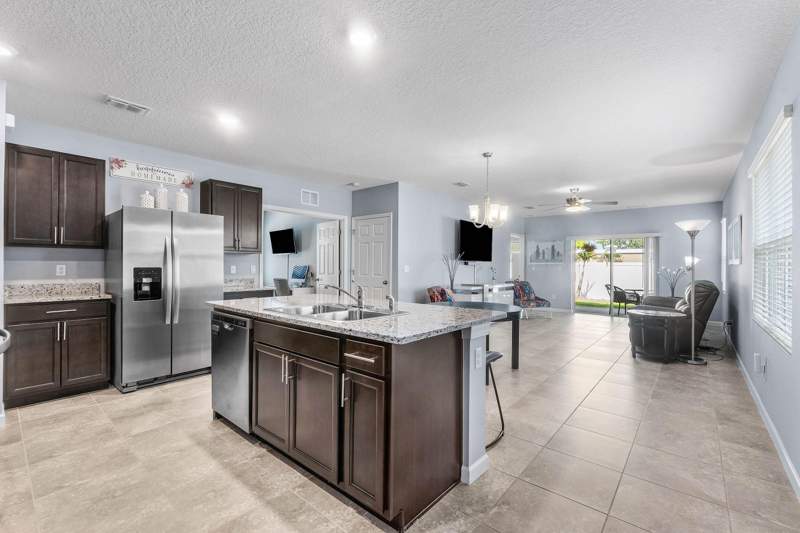 3 bedroom Single Family Residence at 11260 SW Hadley Street, Tradition Plat No 29, Port St. Lucie — photo 4