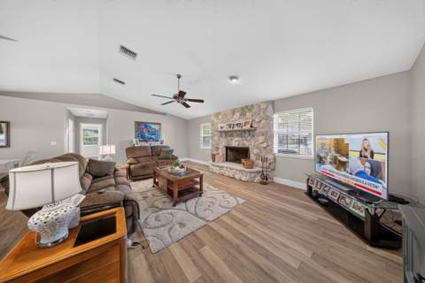 3601 Cottonwood Drive, Fort Pierce FL - photo 14 of 50